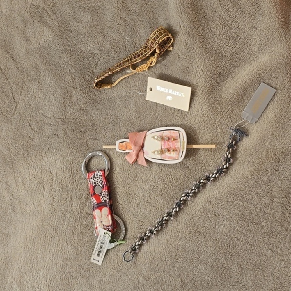 MUDPIE| VERA BRADLEY|‎ Accessories Lot| Earrings, Bracelet, and Keychain​